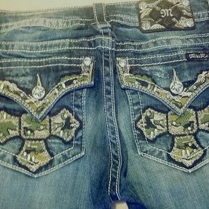 NEVER WORN Miss Me Jean's Camo pocket